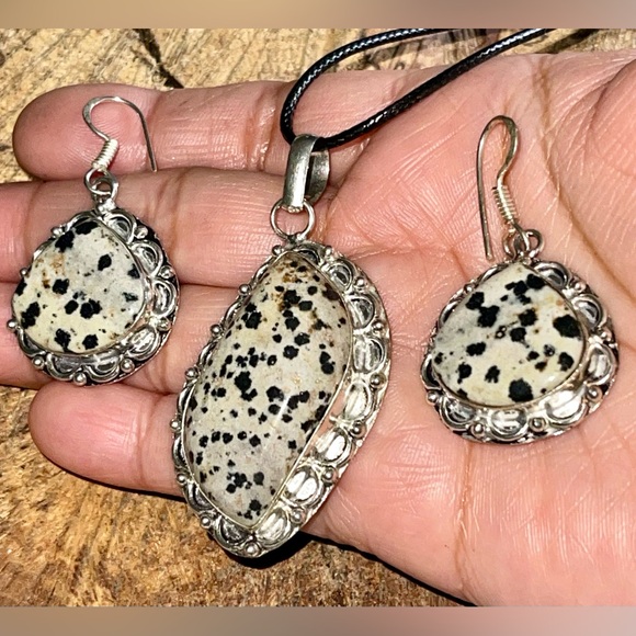 Dalmation Jasper Pendant & Earrings Set - Picture 2 of 8